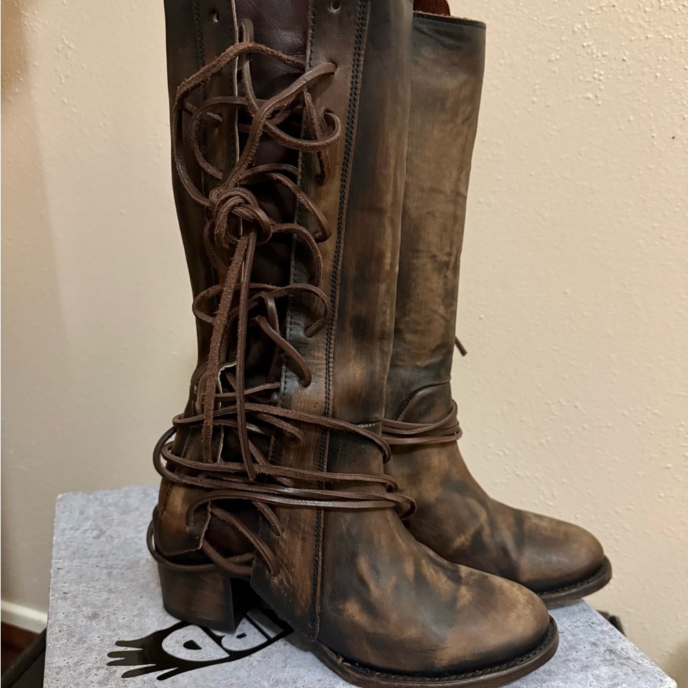 Freebird by Steven Cash, size 9